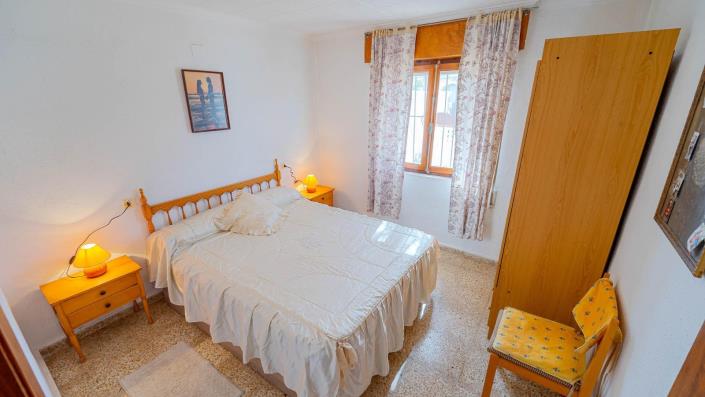Image No.29-2 Bed Bungalow for sale