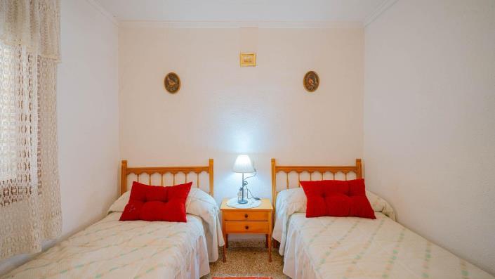 Image No.35-2 Bed Bungalow for sale