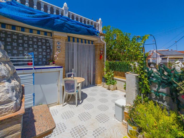 Image No.17-2 Bed Bungalow for sale