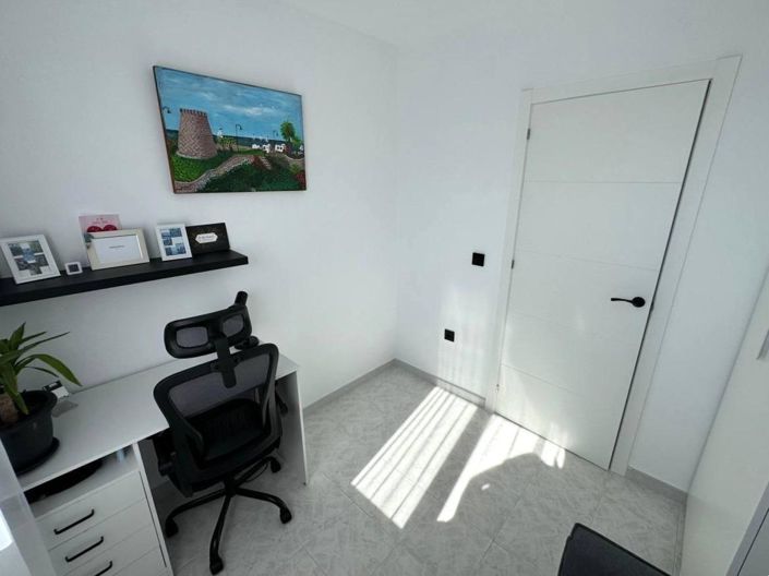 Image No.38-3 Bed Duplex for sale