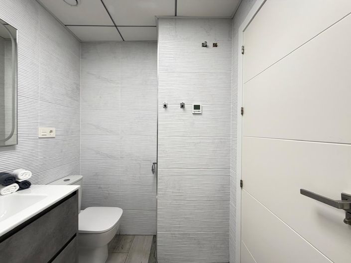Image No.24-1 Bed Apartment for sale