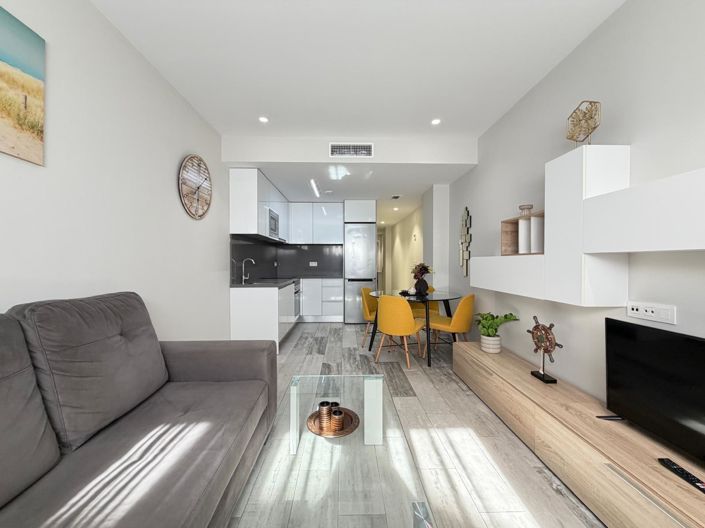 Image No.50-1 Bed Apartment for sale