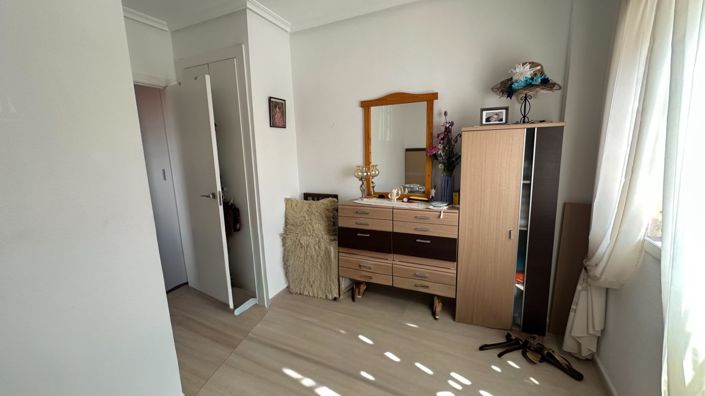 Image No.10-2 Bed Bungalow for sale