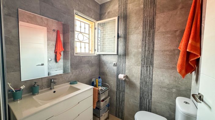 Image No.11-2 Bed Bungalow for sale