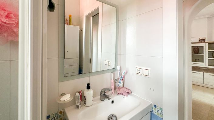 Image No.21-2 Bed Bungalow for sale