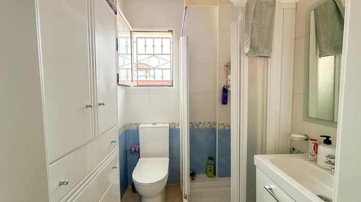 Image No.24-2 Bed Bungalow for sale