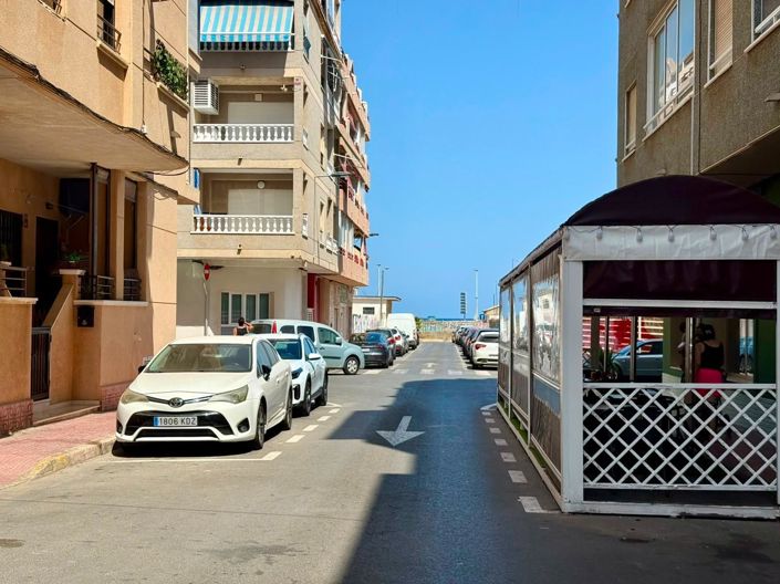 Image No.30-2 Bed Apartment for sale