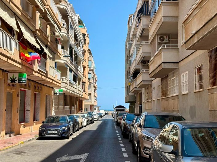 Image No.4-2 Bed Apartment for sale