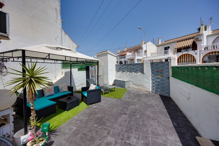 Image No.2-Bungalow de 2 chambres à vendre à Torrevieja