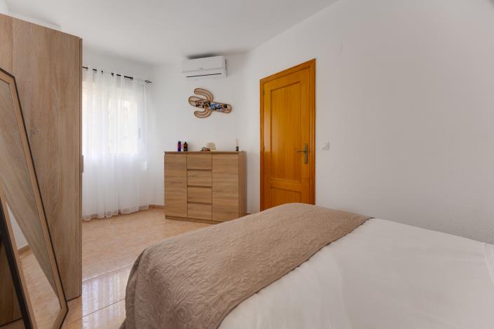Image No.43-3 Bed Apartment for sale