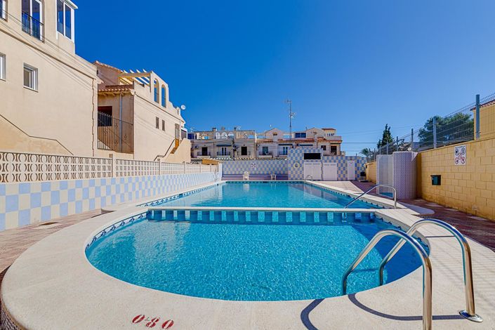 Image No.2-Bungalow de 2 chambres à vendre à Torrevieja
