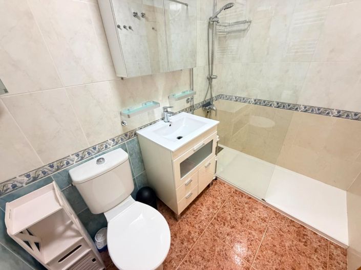 Image No.16-2 Bed Apartment for sale