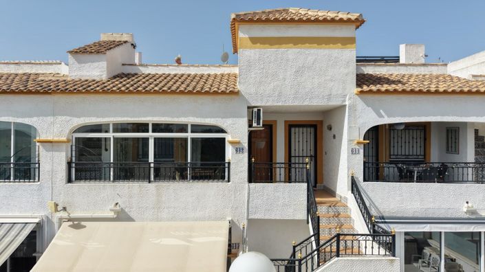 Image No.25-2 Bed Apartment for sale