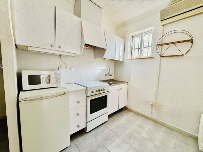 Image No.10-2 Bed House for sale