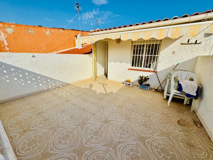 Image No.15-2 Bed House for sale