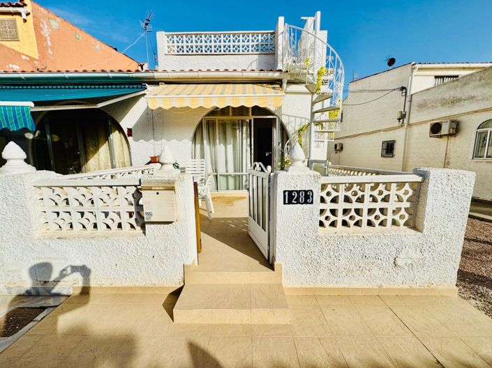 Image No.2-2 Bed House for sale