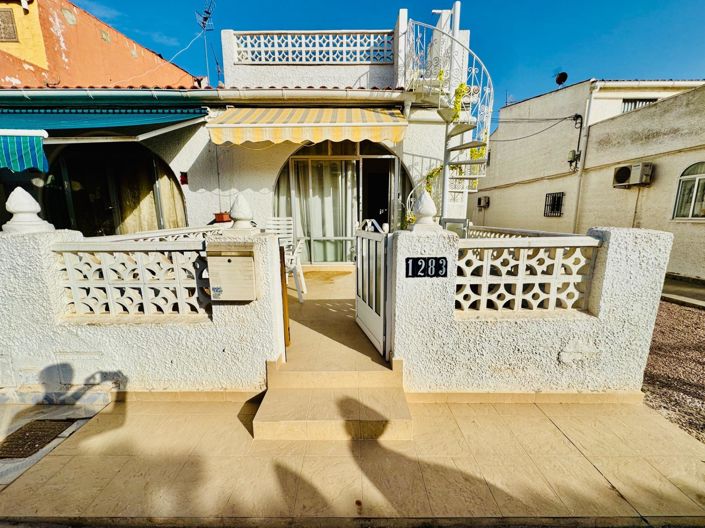 Image No.3-2 Bed House for sale