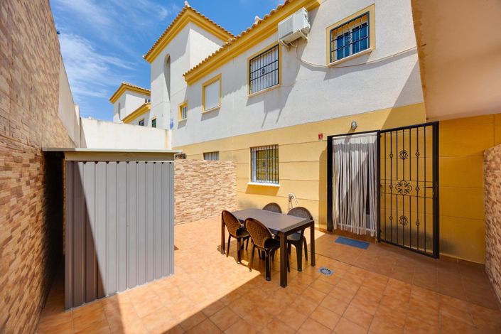 Image No.10-2 Bed Bungalow for sale