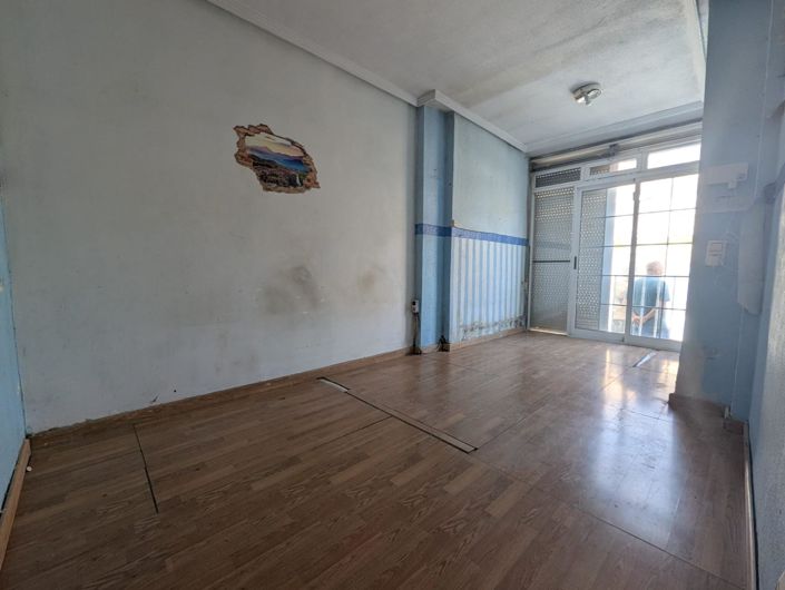 Image No.4-2 Bed Bungalow for sale