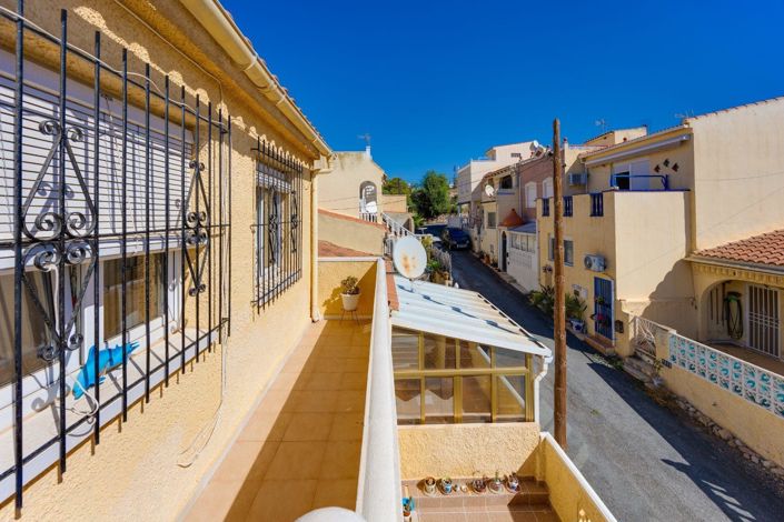 Image No.44-2 Bed House for sale