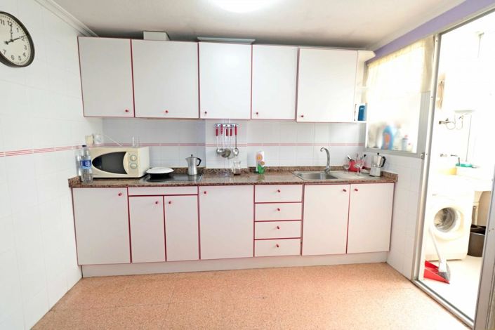 Image No.14-3 Bed Apartment for sale