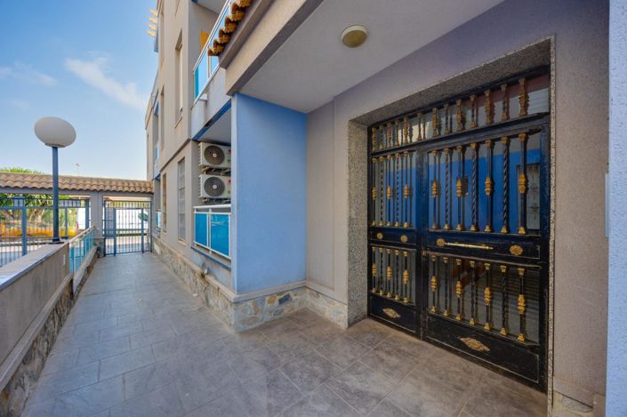 Image No.27-2 Bed Apartment for sale