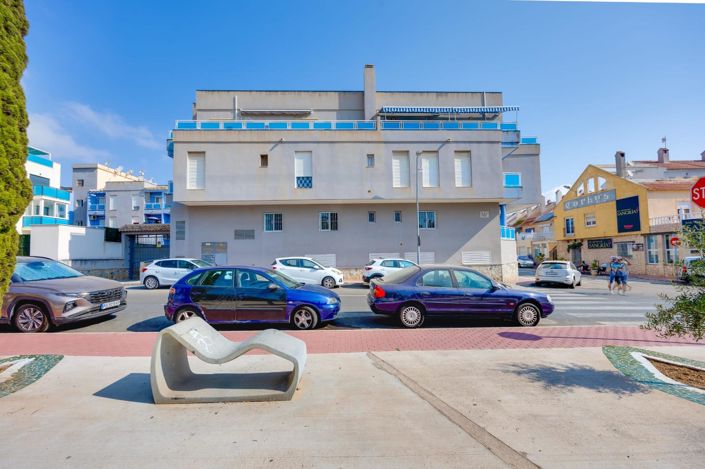 Image No.38-2 Bed Apartment for sale