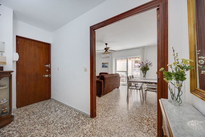 Image No.12-3 Bed Apartment for sale