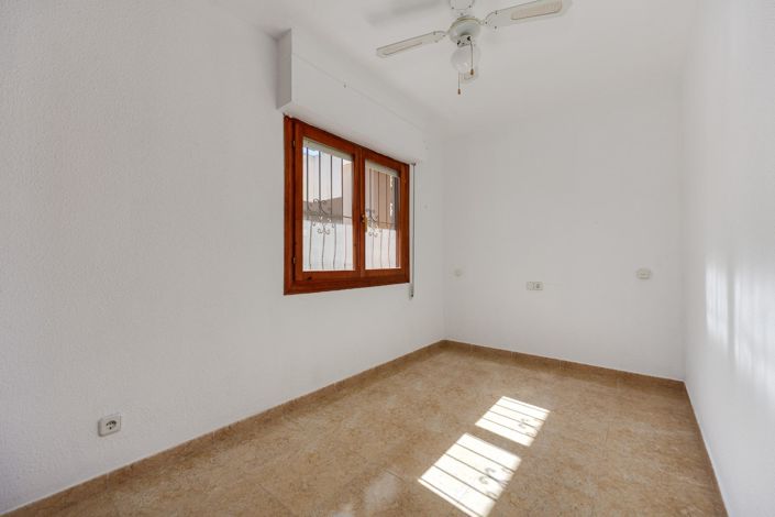 Image No.20-2 Bed Penthouse for sale