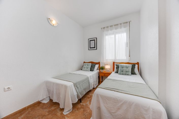 Image No.24-2 Bed Apartment for sale