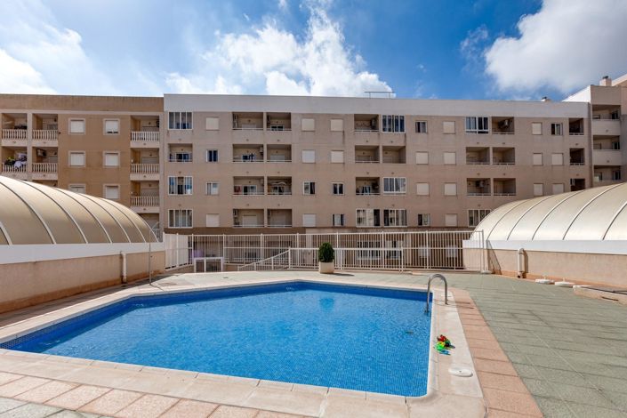 Image No.40-2 Bed Apartment for sale