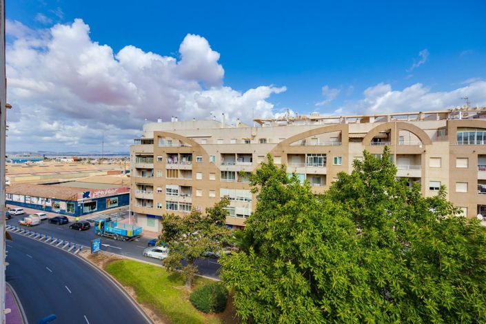 Image No.45-2 Bed Apartment for sale