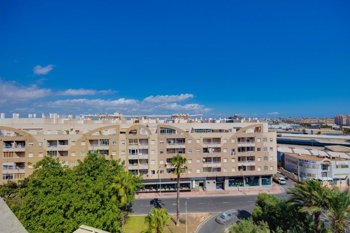 Image No.46-2 Bed Apartment for sale