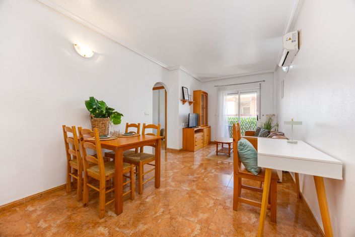 Image No.9-2 Bed Apartment for sale