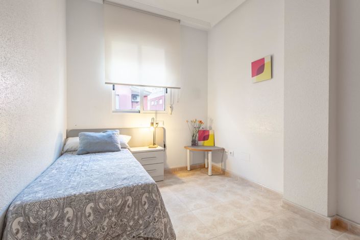 Image No.21-3 Bed Apartment for sale