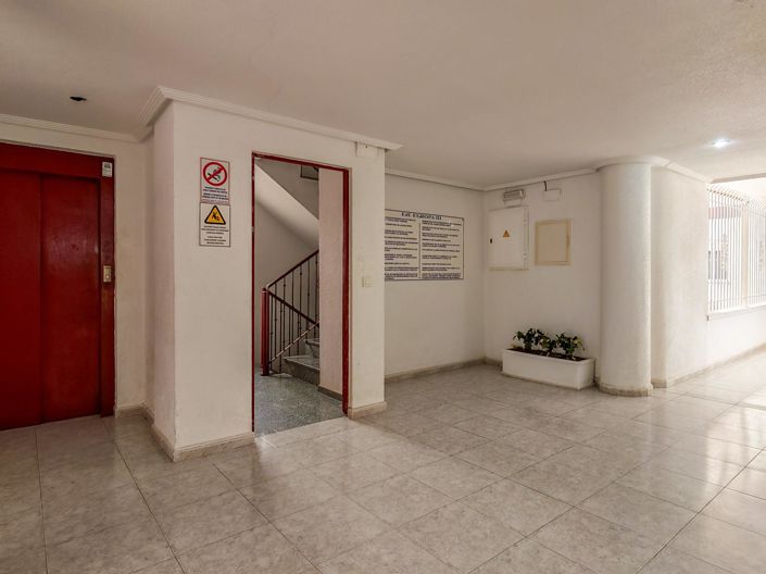 Image No.27-3 Bed Apartment for sale