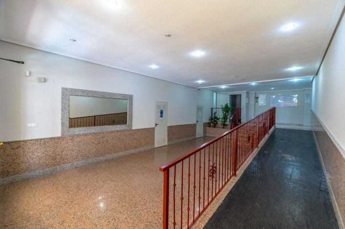 Image No.29-3 Bed Apartment for sale