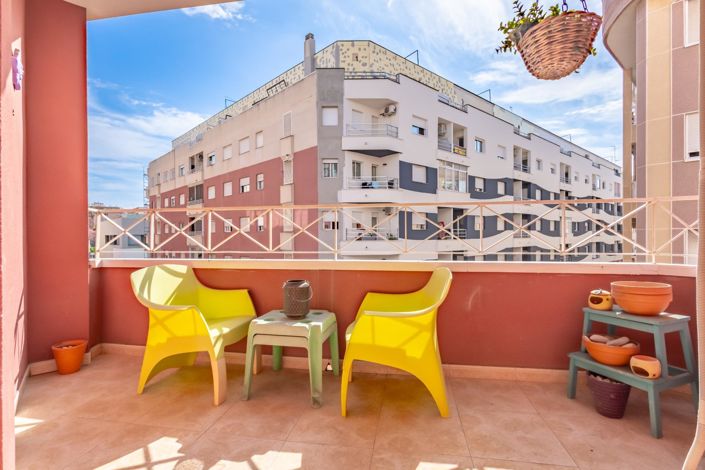 Image No.8-3 Bed Apartment for sale