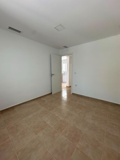 Image No.21-2 Bed Bungalow for sale