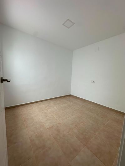 Image No.23-2 Bed Bungalow for sale