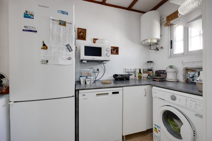 Image No.10-2 Bed House for sale