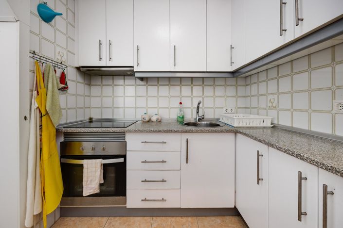 Image No.11-2 Bed House for sale