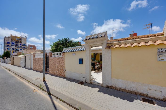 Image No.16-1 Bed Bungalow for sale