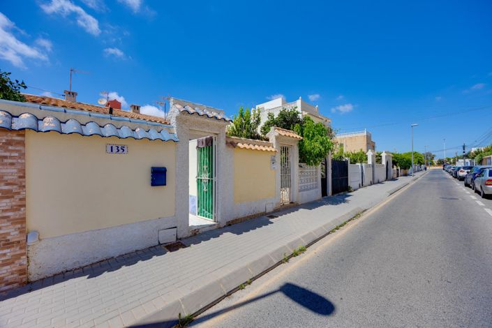 Image No.17-1 Bed Bungalow for sale