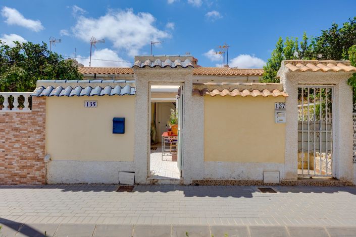 Image No.18-1 Bed Bungalow for sale
