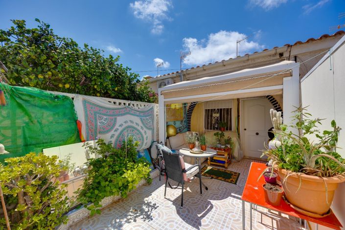 Image No.2-1 Bed Bungalow for sale