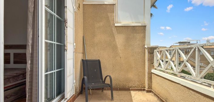 Image No.19-2 Bed House for sale