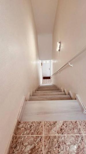 Image No.20-3 Bed Apartment for sale