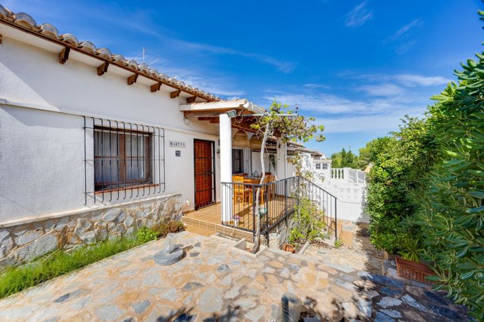 Image No.2-2 Bed Bungalow for sale