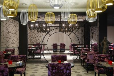 32aMeliaLlana-NamiRestaurant